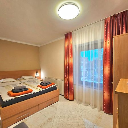 Apartman Siesta Buek - Buekfuerdo Exteriér fotografie