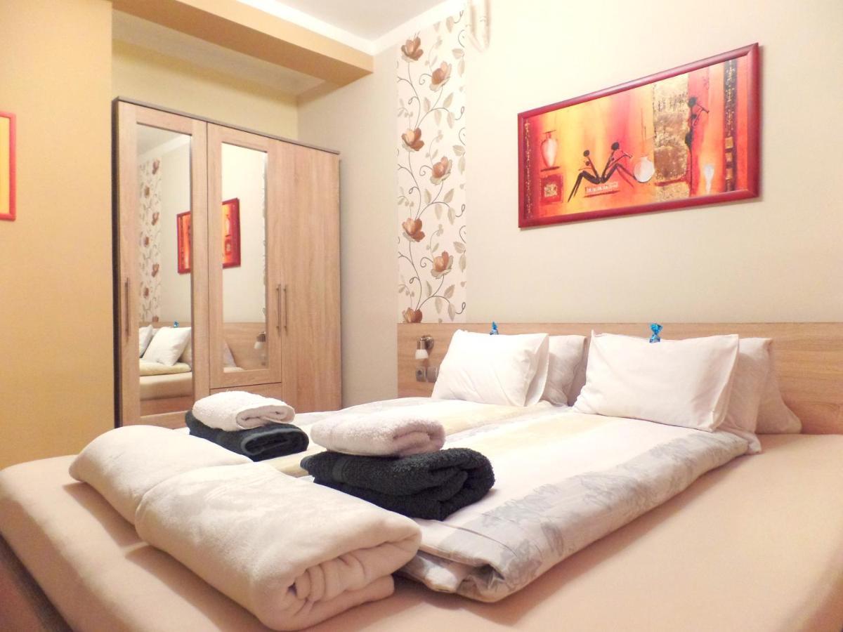 Apartman Siesta Buek - Buekfuerdo Exteriér fotografie