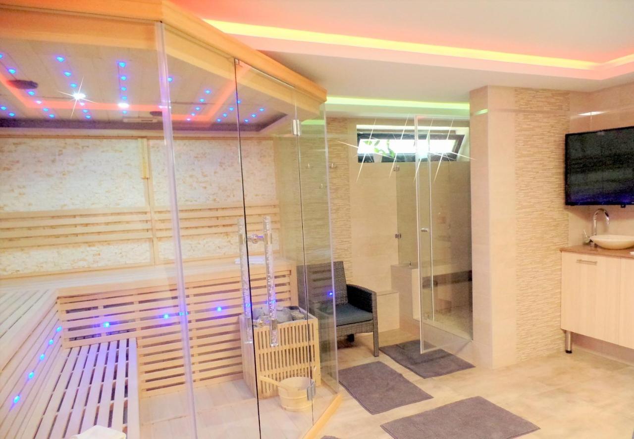Apartman Siesta Buek - Buekfuerdo Exteriér fotografie