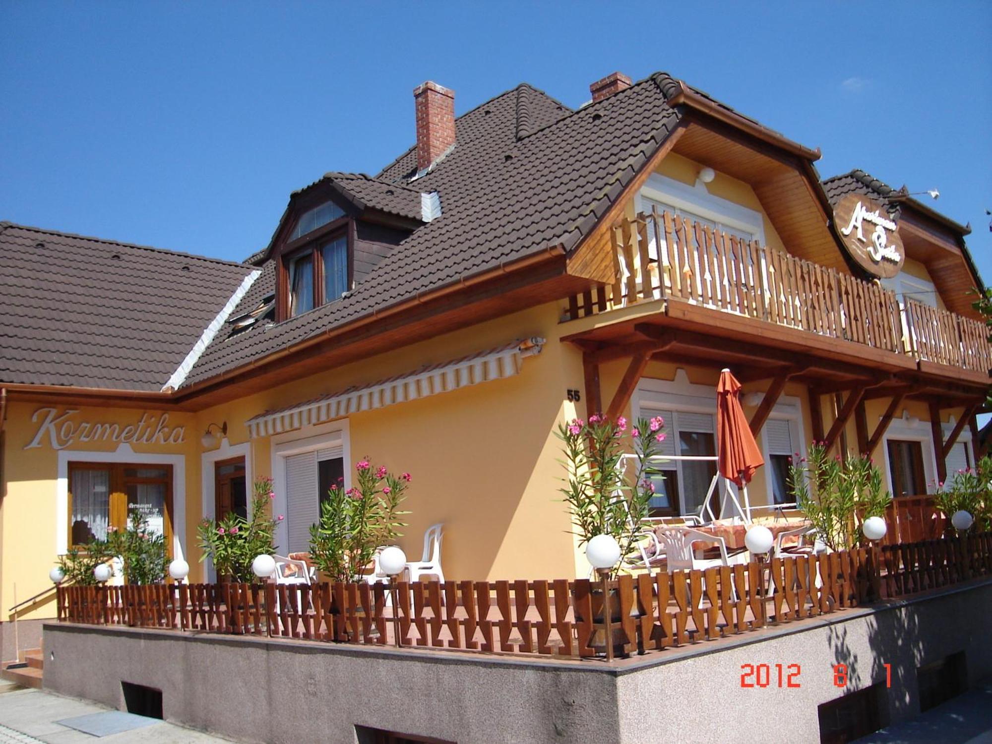 Apartman Siesta Buek - Buekfuerdo Exteriér fotografie