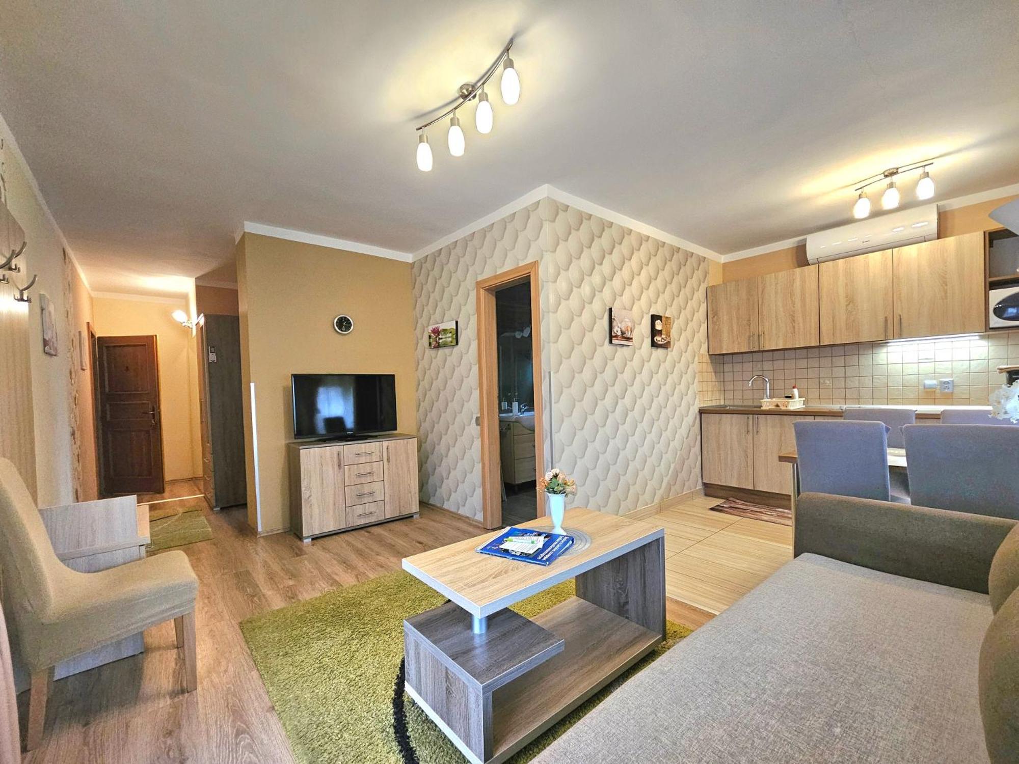 Apartman Siesta Buek - Buekfuerdo Exteriér fotografie