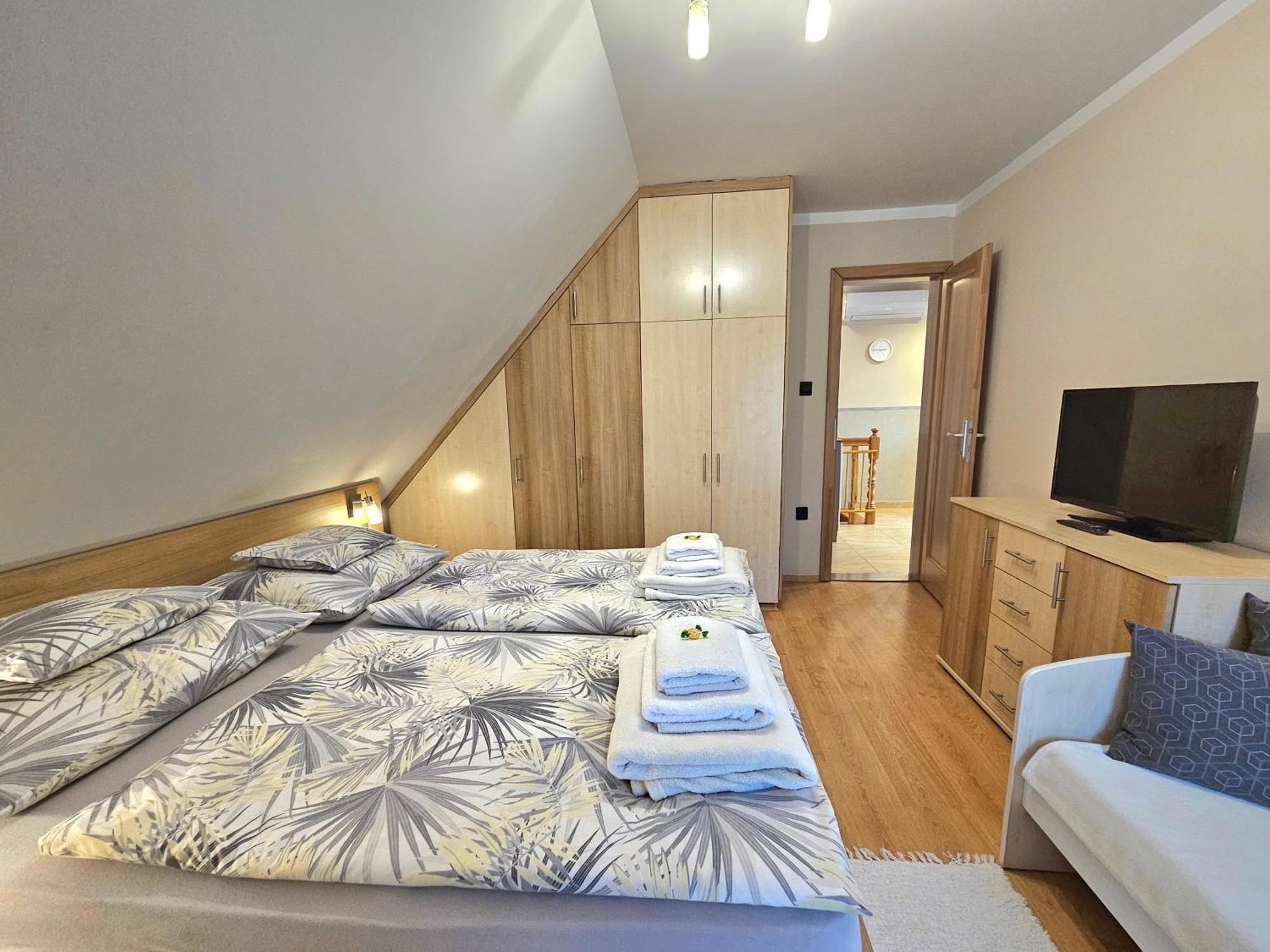 Apartman Siesta Buek - Buekfuerdo Exteriér fotografie